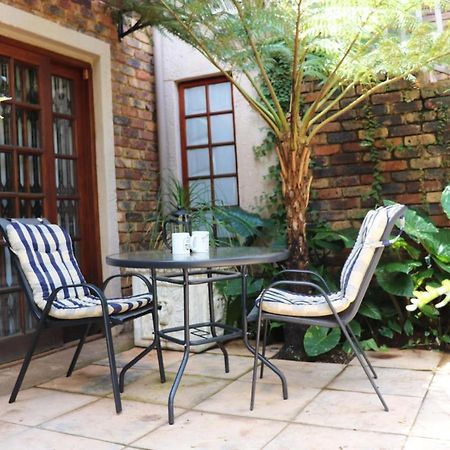 Green Scape Flatlet Pretoria-Noord Exterior foto