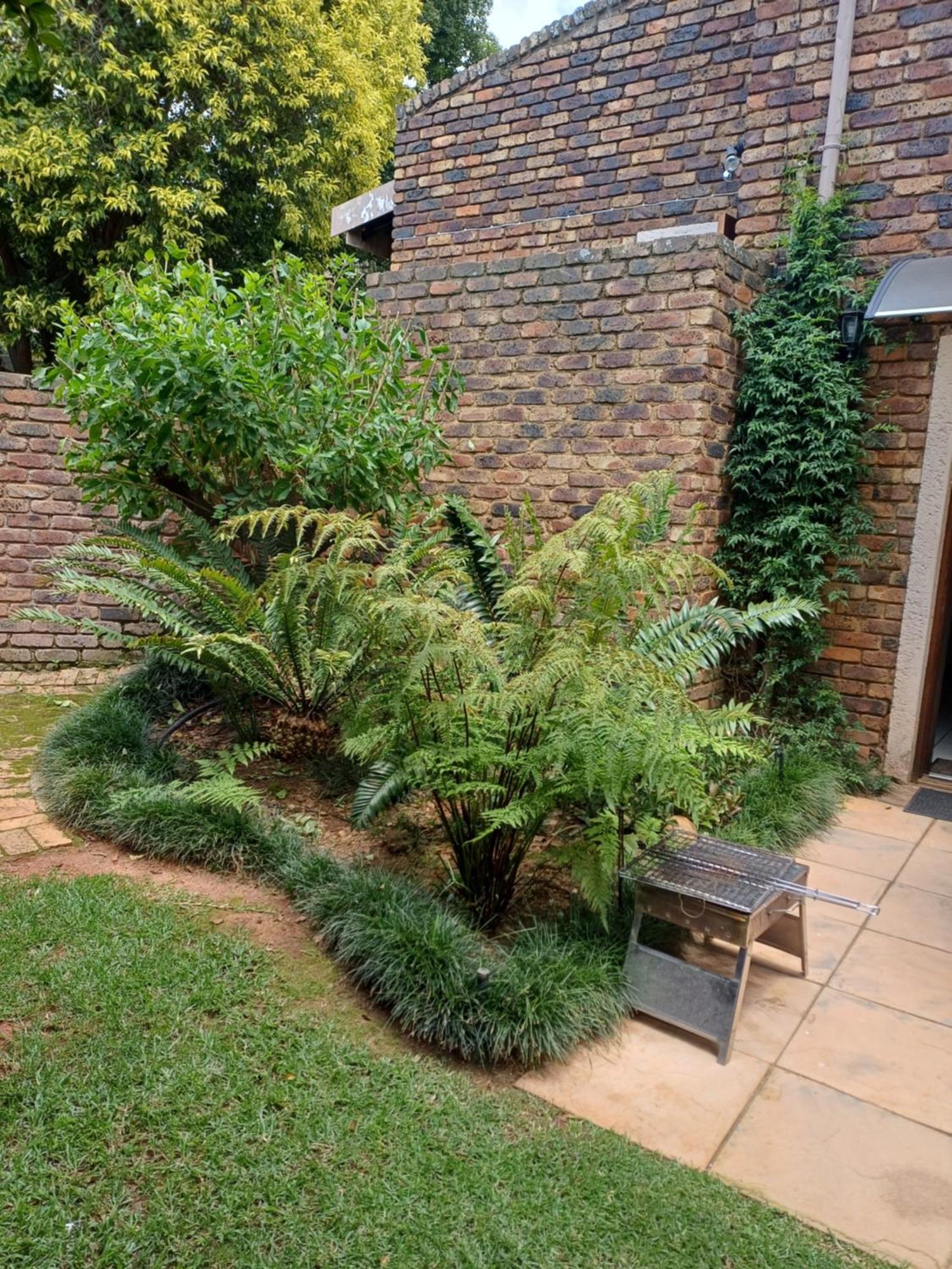Green Scape Flatlet Pretoria-Noord Exterior foto